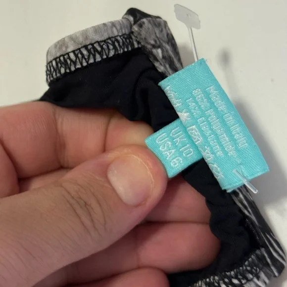 NWOT Melissa Odabash Snakeskin Python Strapless Matching Bikini Set (Small/6) - Picture 10 of 10